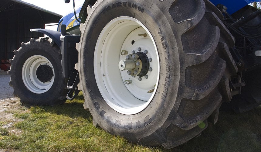 Aumentar el tamaño de los neumáticos de tractor = más rendimiento